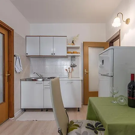 Novigrad 2536d Apartment *