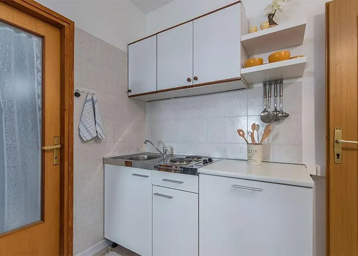 Novigrad 2536d * Novigrad Istria