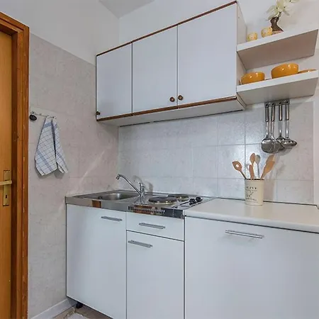 Novigrad 2536d * Novigrad Istria